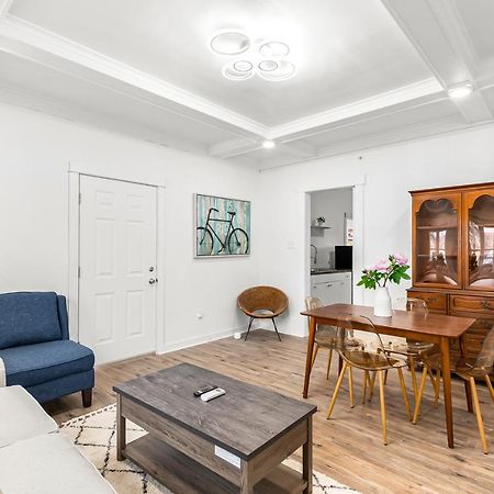 North End Treasure, Beautiful 2 Bedroom Apartment 디트로이트 외부 사진