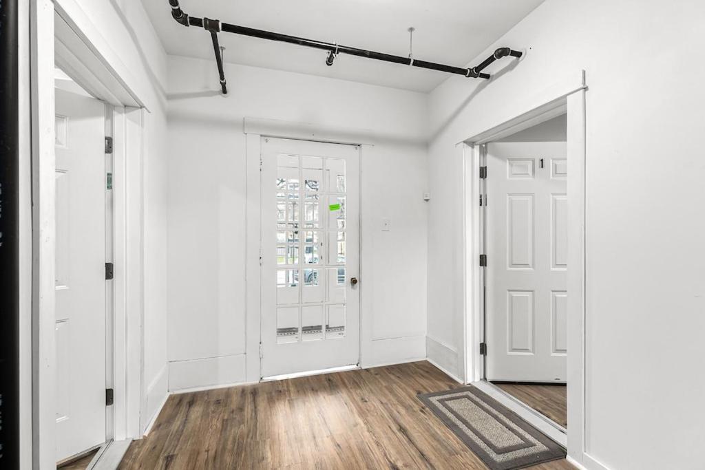 North End Treasure, Beautiful 2 Bedroom Apartment 디트로이트 외부 사진